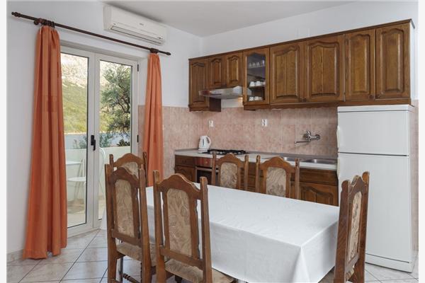 Apartment A9, for 4 persons