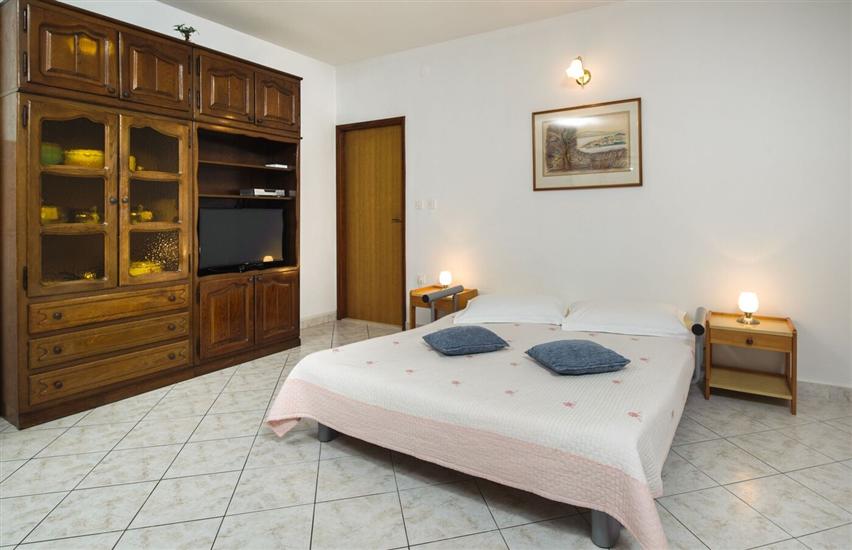 Apartment A9, for 4 persons