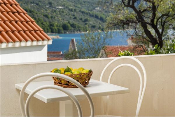 Apartment A9, for 4 persons