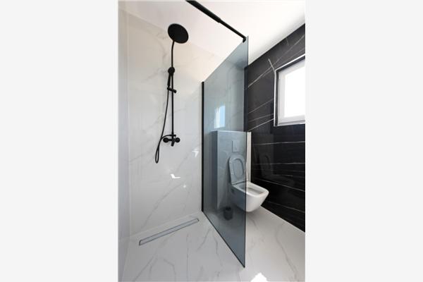 Kuća K1, za 10 osoba/e