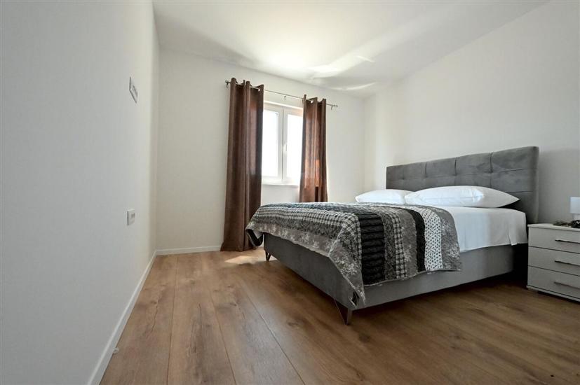 House K1, for 10 persons