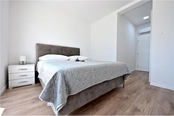 House K1, for 10 persons