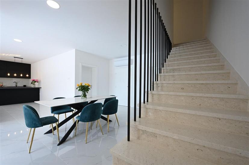 House K1, for 10 persons