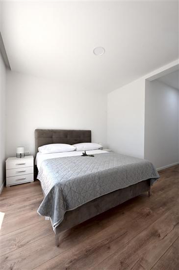 House K1, for 10 persons