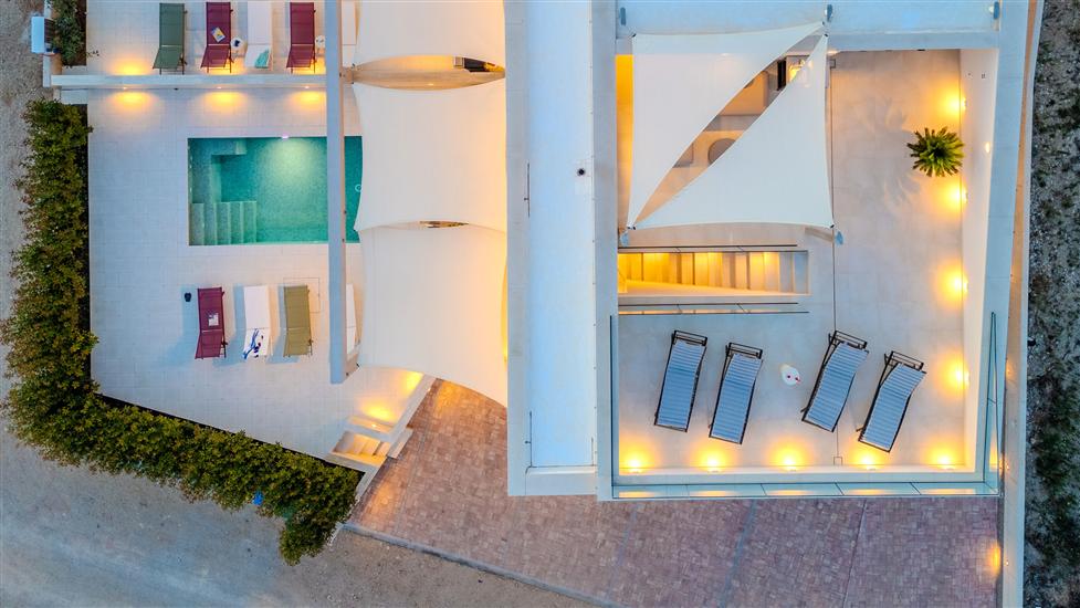 Villa Axi by old town