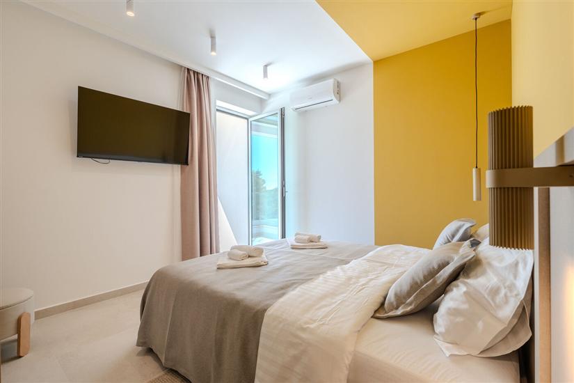 House K1, for 8 persons