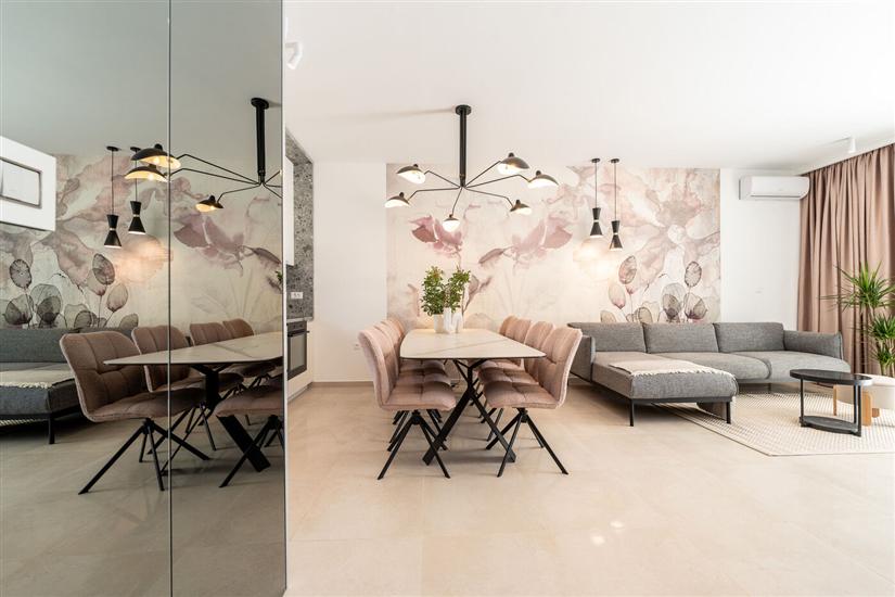 House K1, for 8 persons