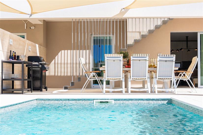 House K1, for 8 persons