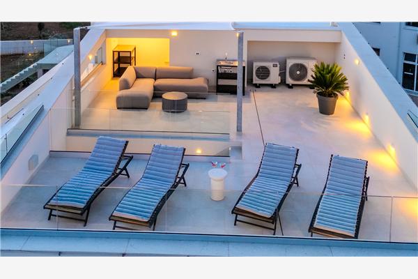 House K1, for 8 persons