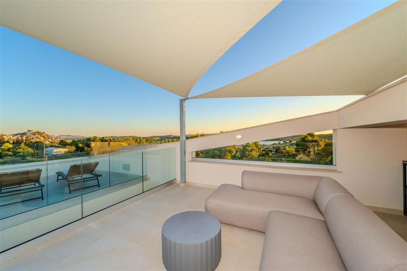 Villa Axia by Old town