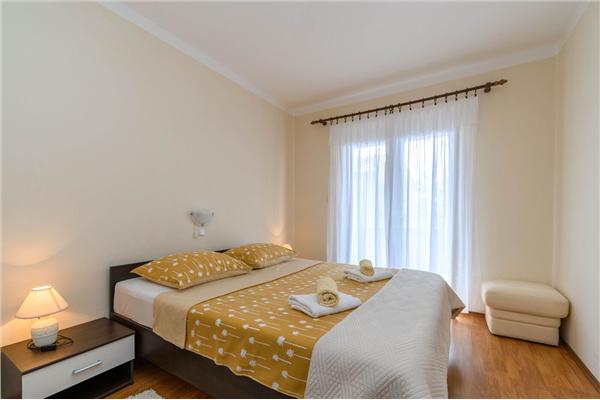 Apartment A1, for 4 persons