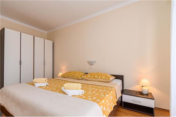 Apartment A1, for 4 persons