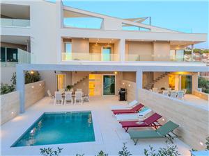 Villa Nexi by old town Sibenik, Storlek 170,00 m2, Privat boende med pool