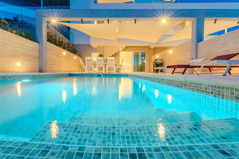 House K1, for 8 persons