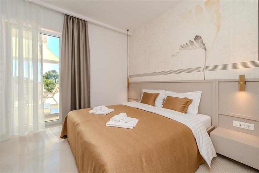 House K1, for 8 persons