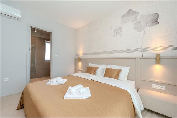 House K1, for 8 persons