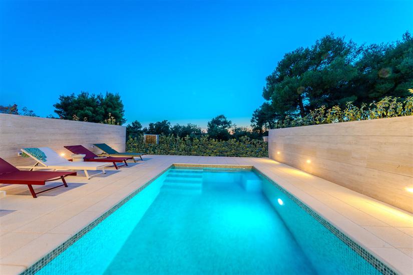 Villa Nexi by old town