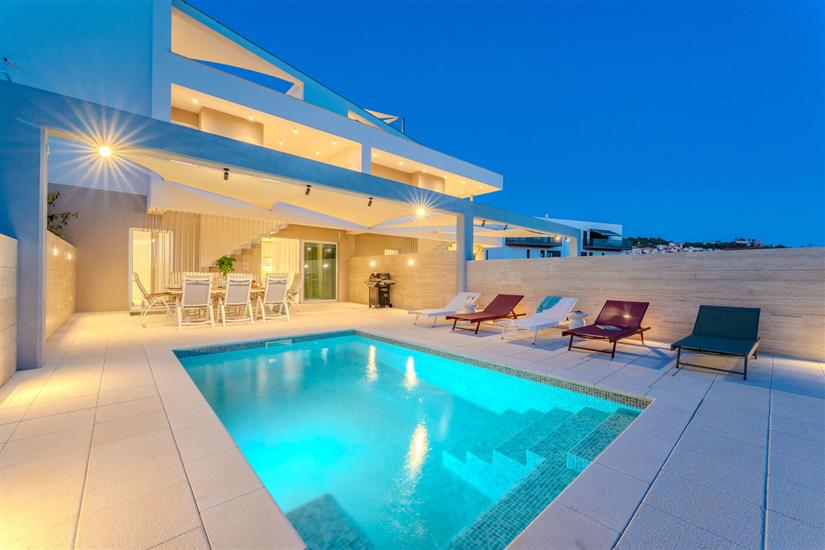 Villa Nexia by old Town