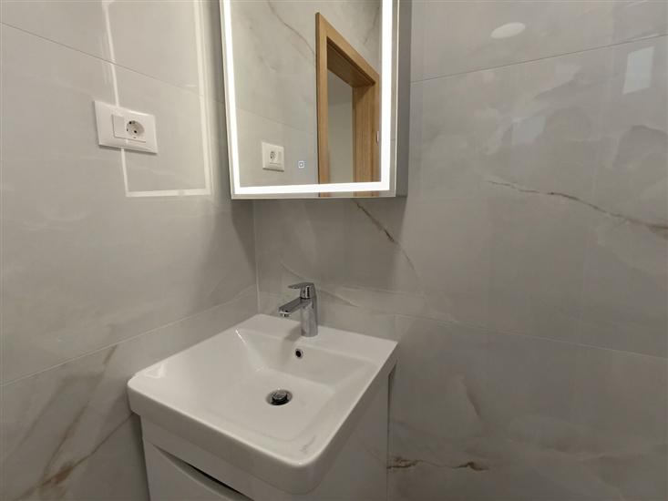 Apartman A4, na 12 osebe