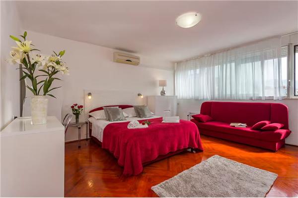 Apartment A1, for 4 persons