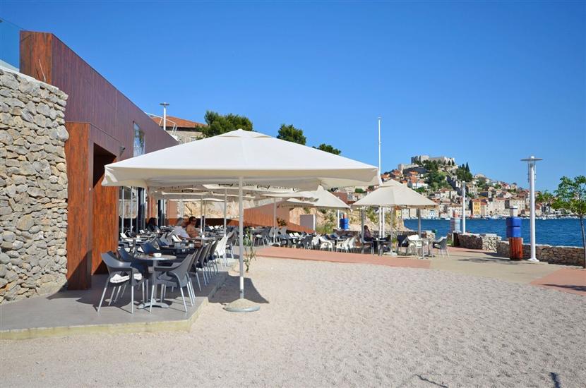 Villa Axi by old town