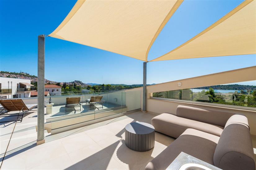 Villa Axia by Old town