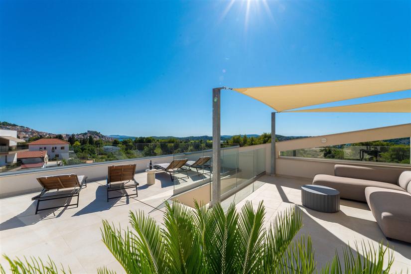 Villa Axi by old town