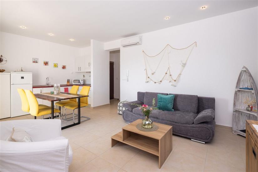 Apartment A4, for 4 persons