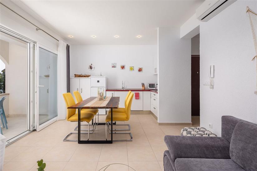 Apartment A4, for 4 persons