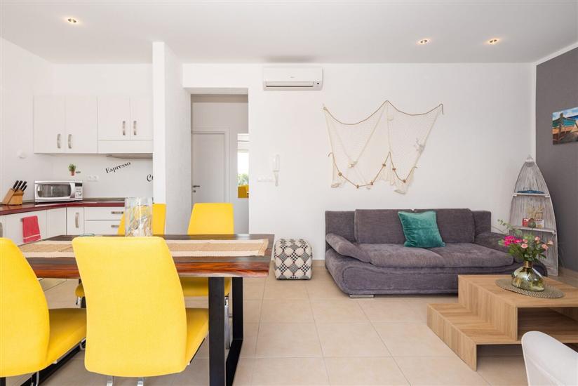 Apartment A4, for 4 persons