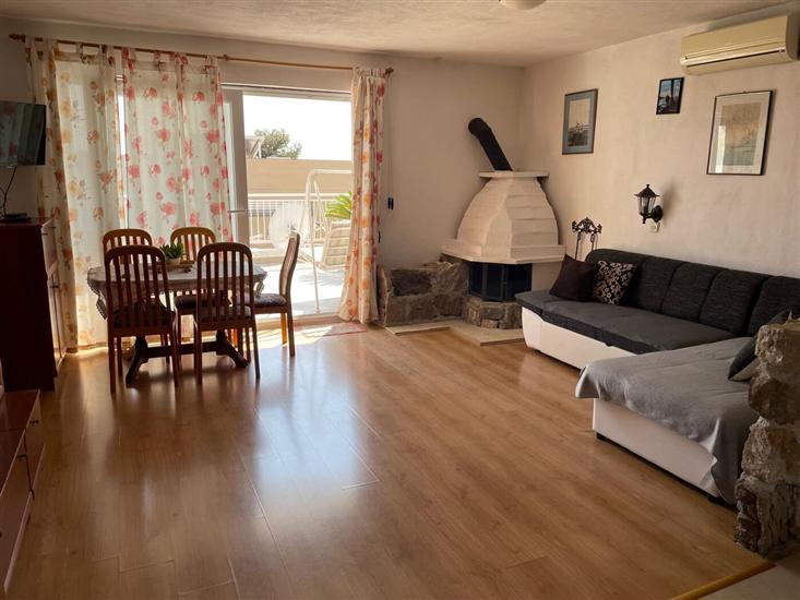 Apartment A5, for 4 persons