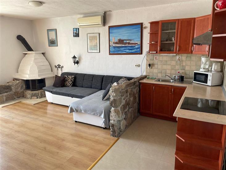 Apartment A5, for 4 persons