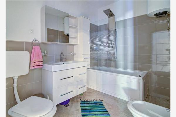 Apartment A2, for 4 persons