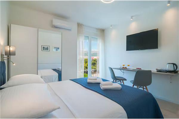 Apartment A1, for 5 persons