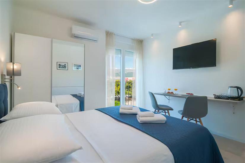 Apartment A1, for 5 persons