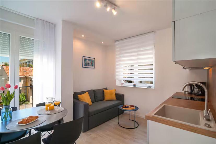 Apartment A1, for 5 persons