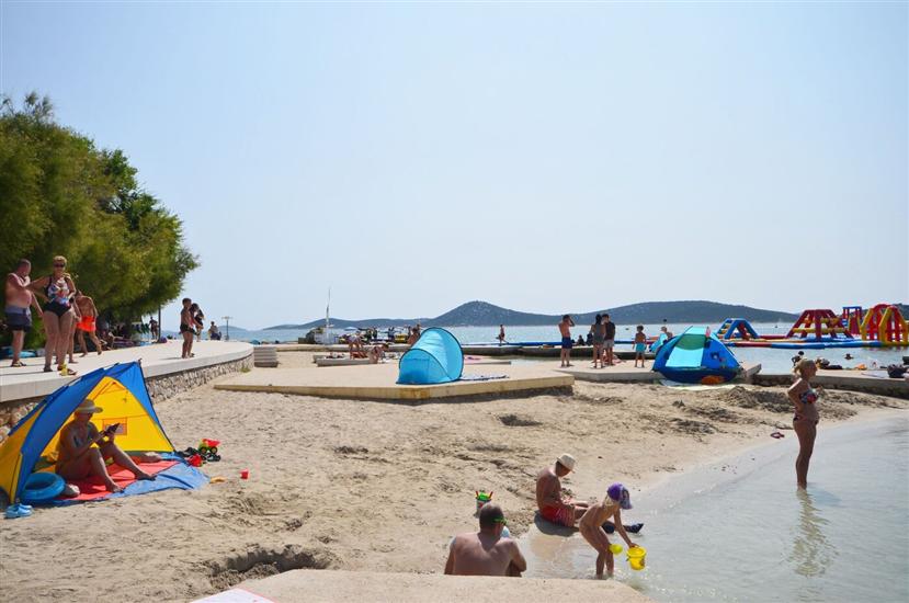 Apartments and Rooms guesthouse Lorenta