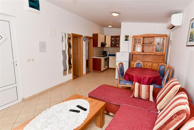 Apartment A2, for 5 persons