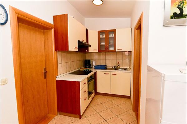 Apartment A2, for 5 persons