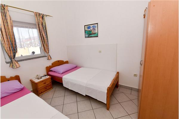 Apartment A2, for 5 persons