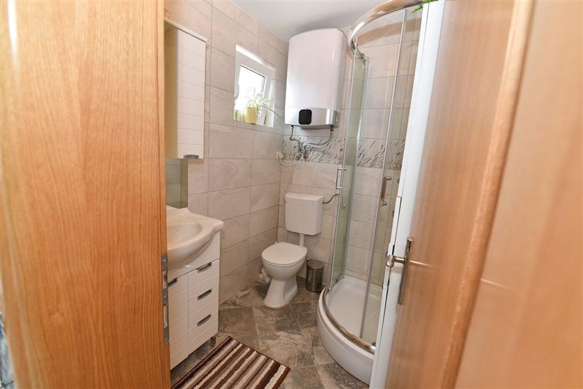 Apartment A3, for 5 persons