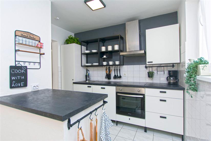 Kuća K1, za 8 osoba/e