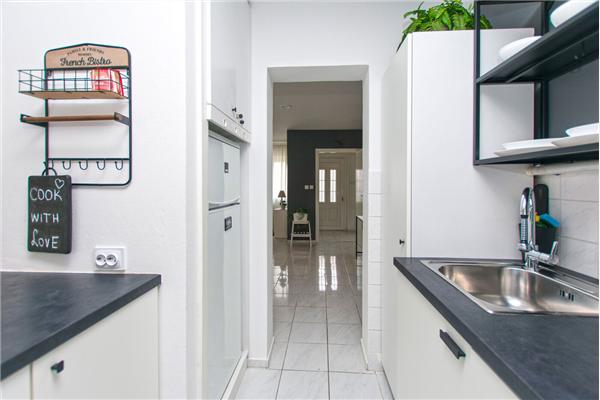 Kuća K1, za 8 osoba/e