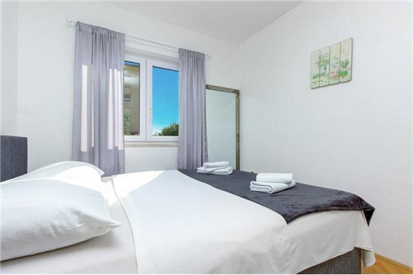 Apartment A1, for 5 persons