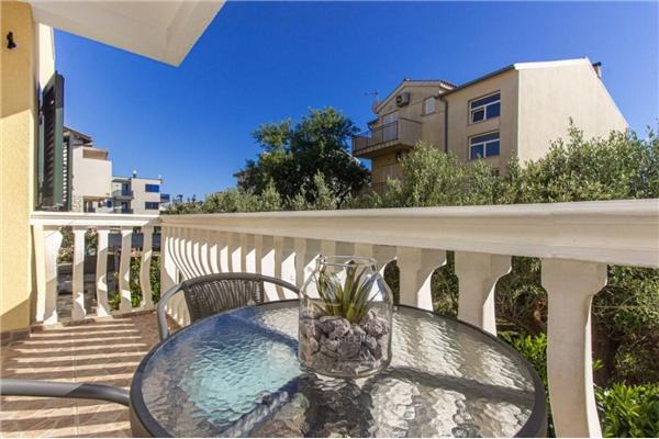 Apartment A1, for 5 persons