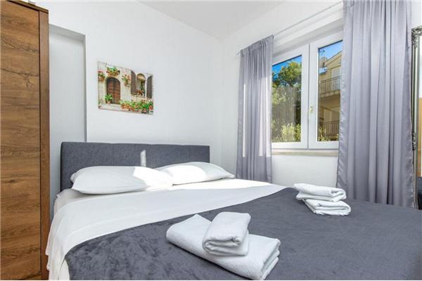 Apartment A1, for 5 persons