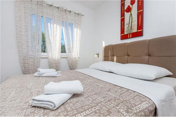 Apartment A2, for 5 persons