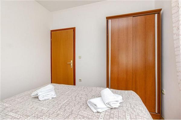 Apartment A2, for 5 persons