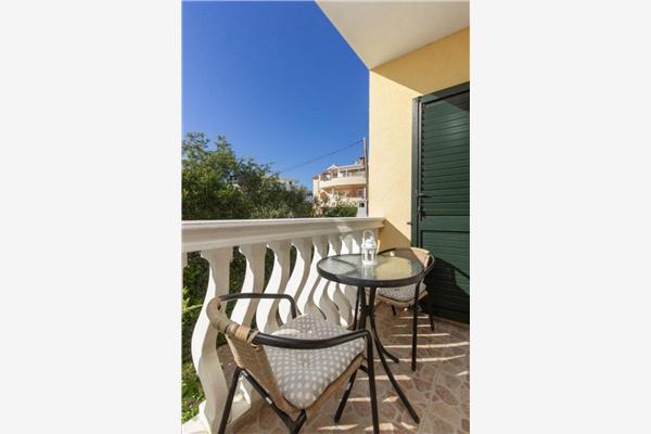 Apartment A2, for 5 persons