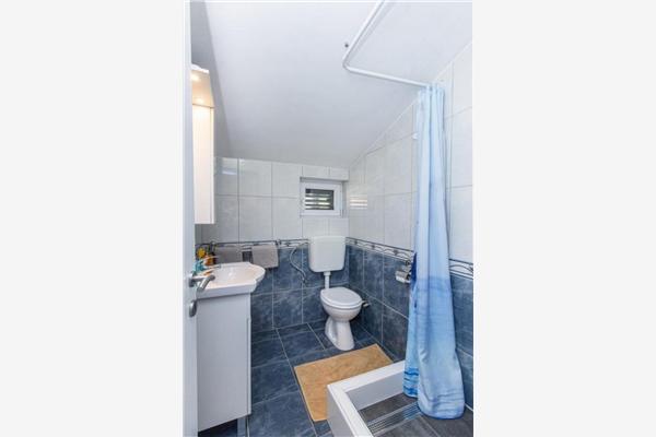 Apartment A3, for 5 persons